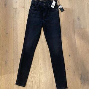 NWT- Chrissy High Rise Skinny